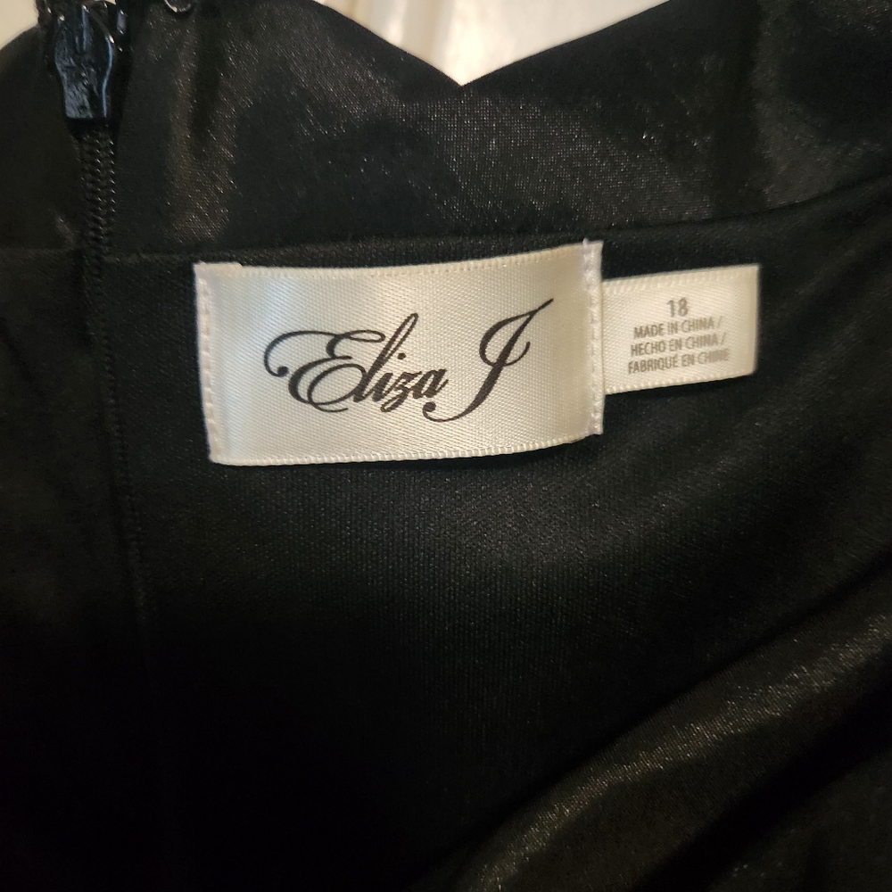 ELIZA J, Satin-Bow Off-The-Shoulder Gown, Size 18 - Picture 14 of 16